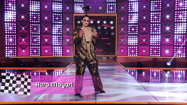 RuPaul's Drag Race Season 15 Episode 06 - Old Friends Gold - Runaway Aura Mayari